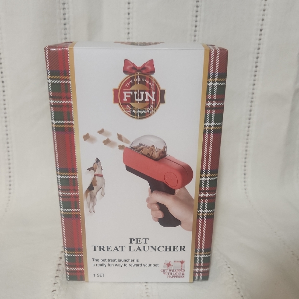 Pet Treat Launcher